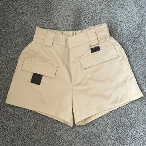 Street style khaki shorts